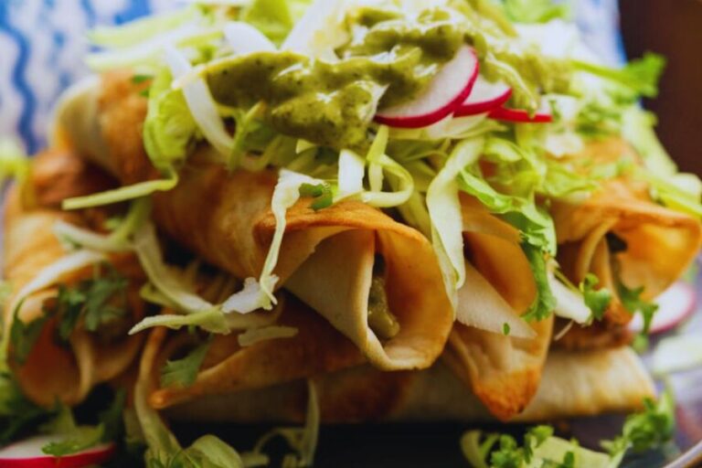 Flautas Veganas de Nopal y Papas