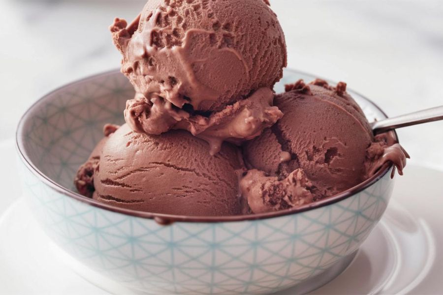 Helado Vegano de Plátano y Chocolate