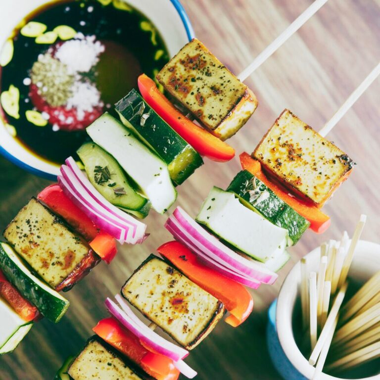 Brochetas de Tofu y Verduras