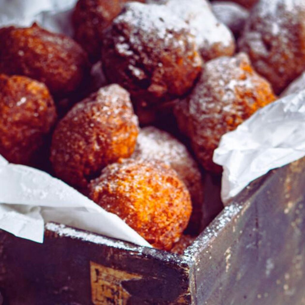 Buñuelos Veganos Navideños con Azúcar de Coco