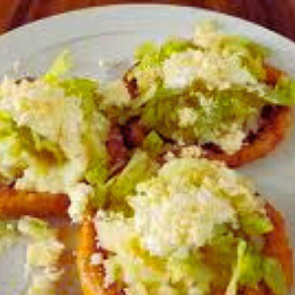 Sopes Veganos de Papa y Chile Pasilla Navideños