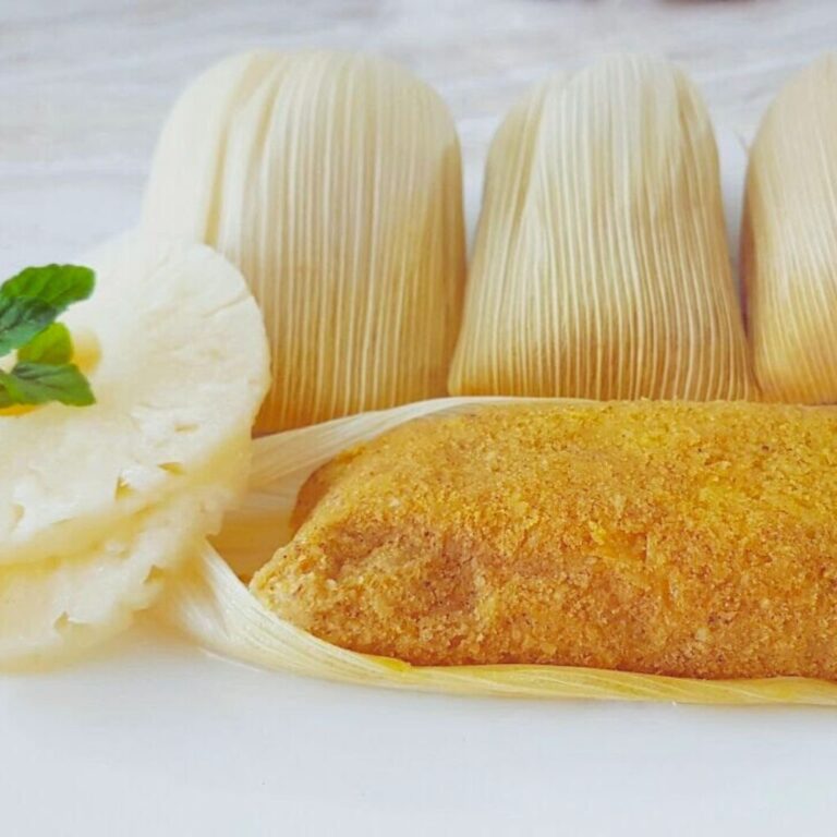 Tamal Vegano de Piña con Coco Navideño